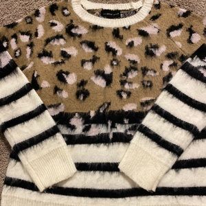 Mustard Seed Sweaters - Soft leopard sweater- small Mustard Seed Sweaters - Soft leopard sweater- small